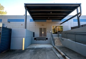 car-CoreSite-Atlanta-Data-Center-AT2-Loading-Dock