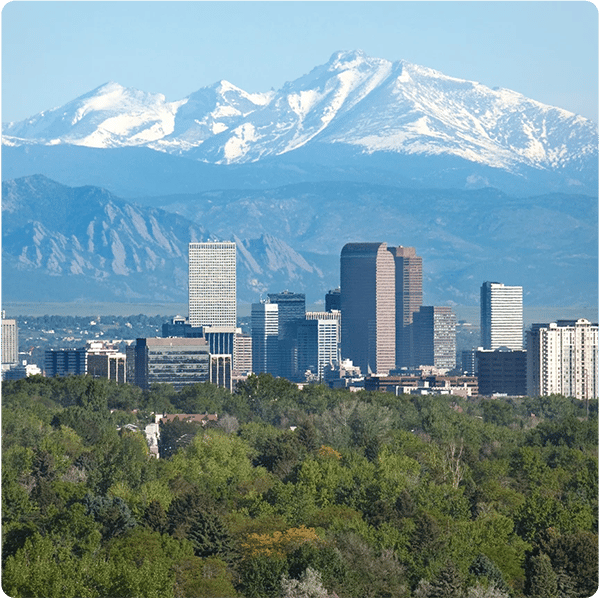 Exterior Photo of CoreSite DE1 - Denver Colocation Data Center Facility in Downtown Denver